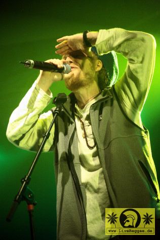 Conscious Fiyah (D) and The Ruffcats 14. Chiemsee Reggae Festival - Übersee - 23. August 2008 (2).jpg